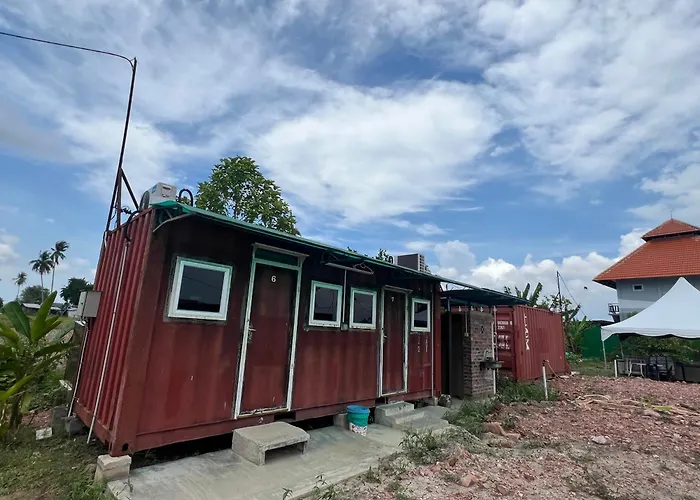 Homestay Kampong Kota Aur Resort With Swimming Pool, Kepala Batas, Seberang Perai, Penang