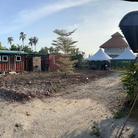 Homestay Kampong Kota Aur Resort With Swimming Pool, Kepala Batas, Seberang Perai, Penang Kepala Batas  Exterior photo