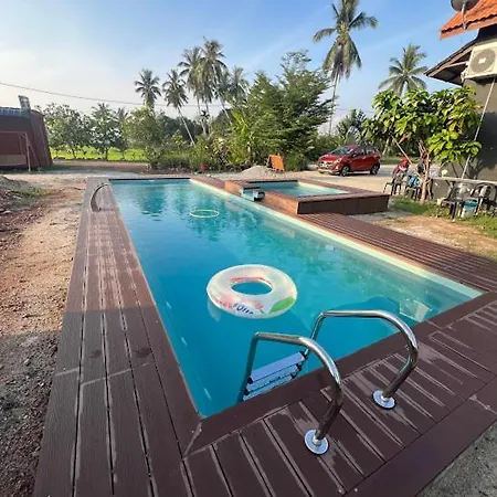 Homestay Kampong Kota Aur Resort With Swimming Pool, Kepala Batas, Seberang Perai, Penang Kepala Batas  Exterior photo