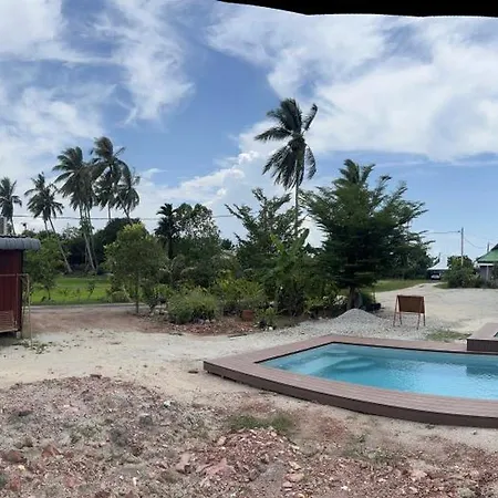 Homestay Kampong Kota Aur Resort With Swimming Pool, Kepala Batas, Seberang Perai, Penang Kepala Batas  Exterior photo