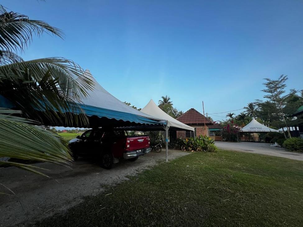 Kampong Kota Aur With Swimming Pool, Kepala Batas, Seberang Perai, Penang Villa Kepala Batas (Penang)